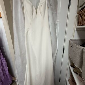 Elegant Cream Wedding Dress